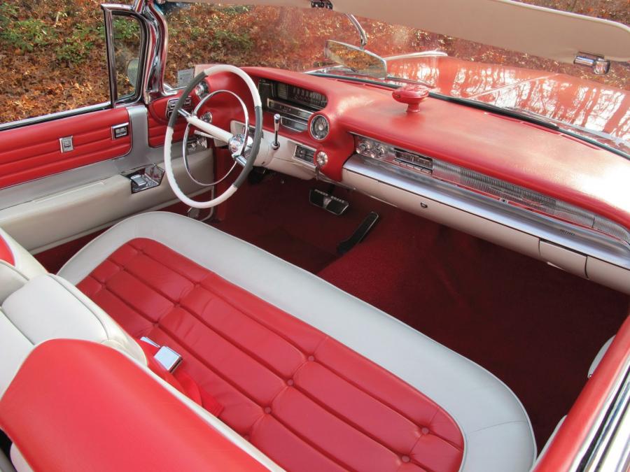 Интерьер Cadillac Eldorado Biarritz 1959 года  (фото 17 из 48)